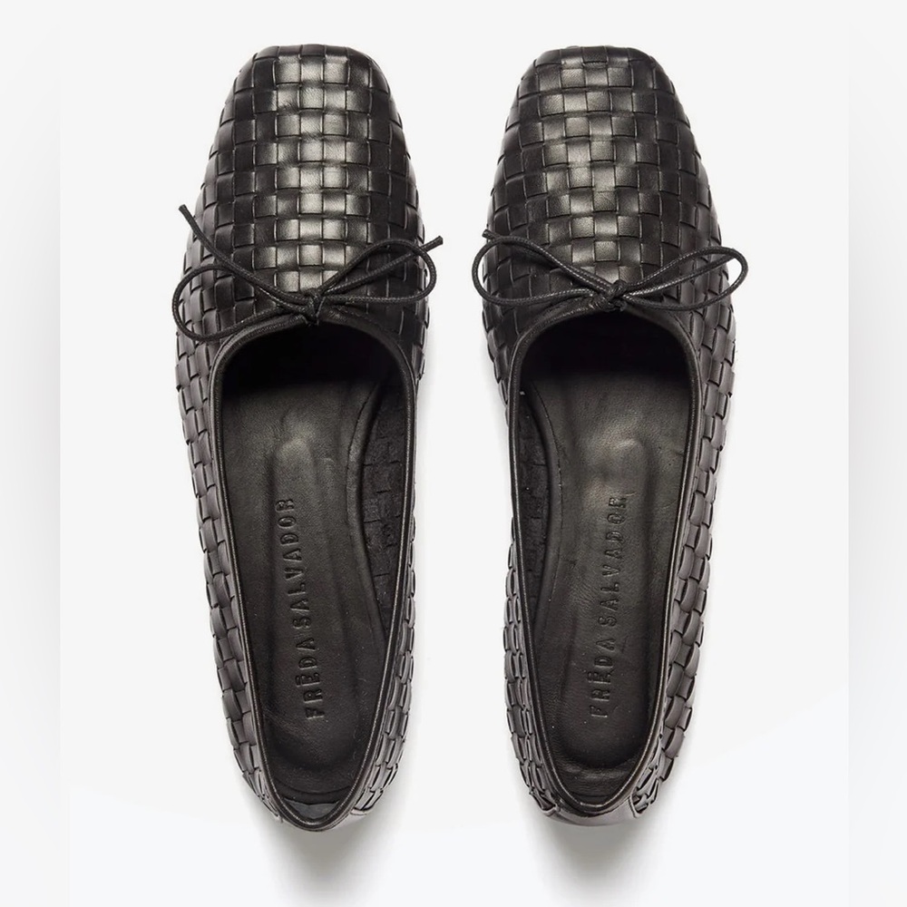 NEW IN BOX 〰️ FREDA SALVADOR jada woven square toe ballet flat, black *last one*
